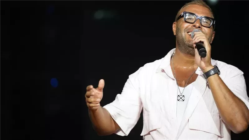 بعد استبعادها من صناع العمل.. إلغاء أغنية رامي صبري الجديدة من فيلم ريد فلاج