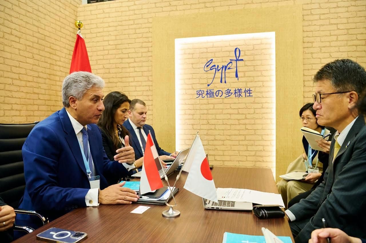 وزير السياحة والآثار يبحث مع رئيس وكالة السياحة اليابانية تعزيز التعاون السياحي بين البلدين