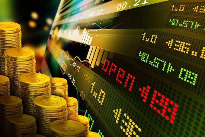 اقتصادي يؤكد: حماية المدخرات البسيطة باتت ضرورة قصوى لمواجهة تراجع قيمة العملة