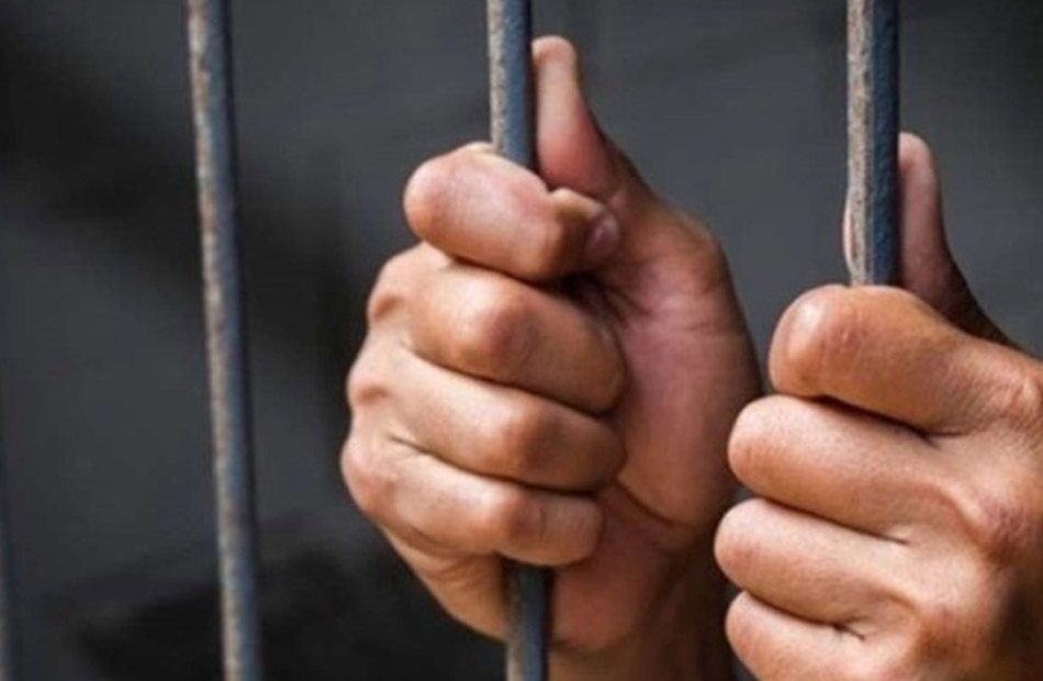 ضبط ولي أمر اعتدى بسلاح أبيض على مدير مدرسة بقرية طنبدي في المنوفية