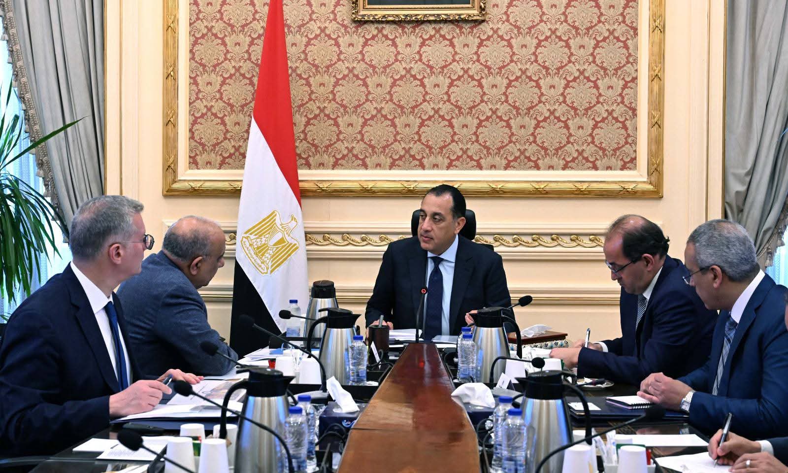 رئيس الوزراء يتابع جهود توفير المنتجات البترولية وتعزيز مخزون الوقود لضمان استقرار الكهرباء