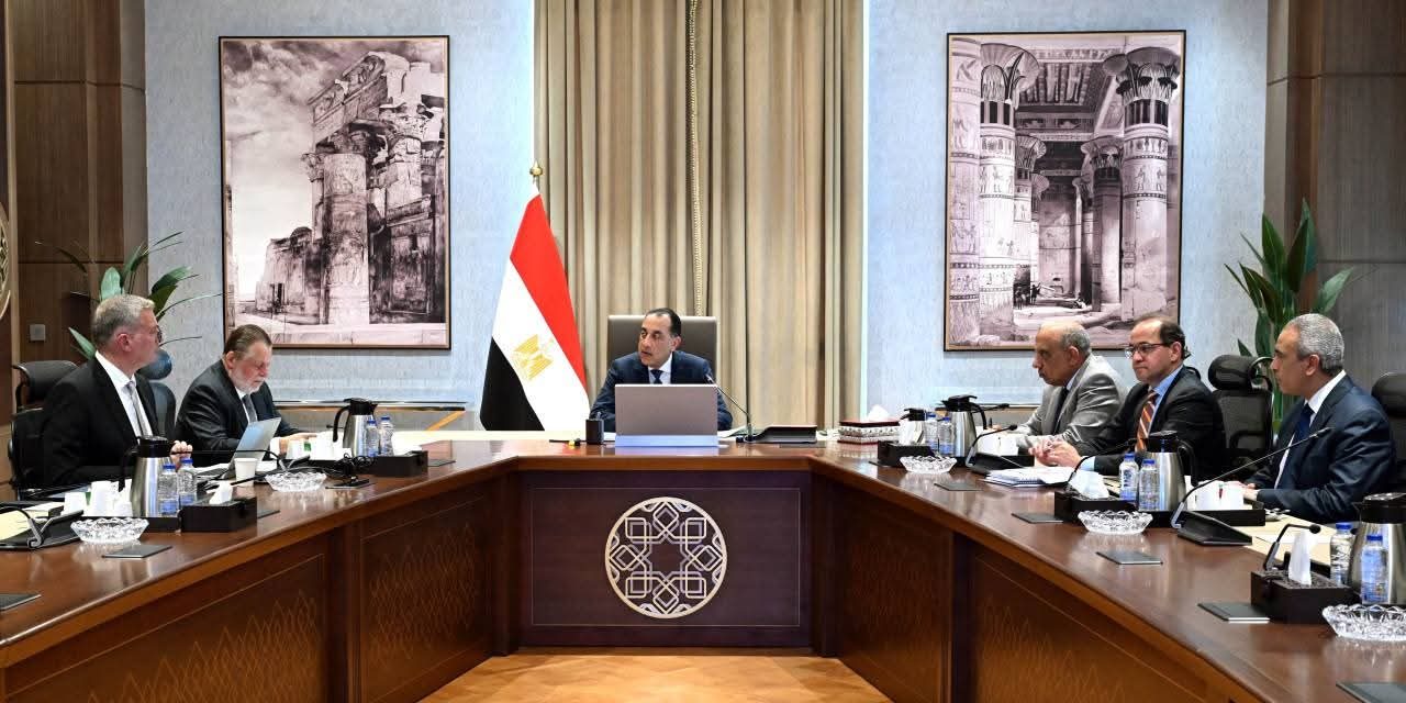 مدبولي يتابع خطة تأمين احتياطيات الوقود قبل صيف 2026