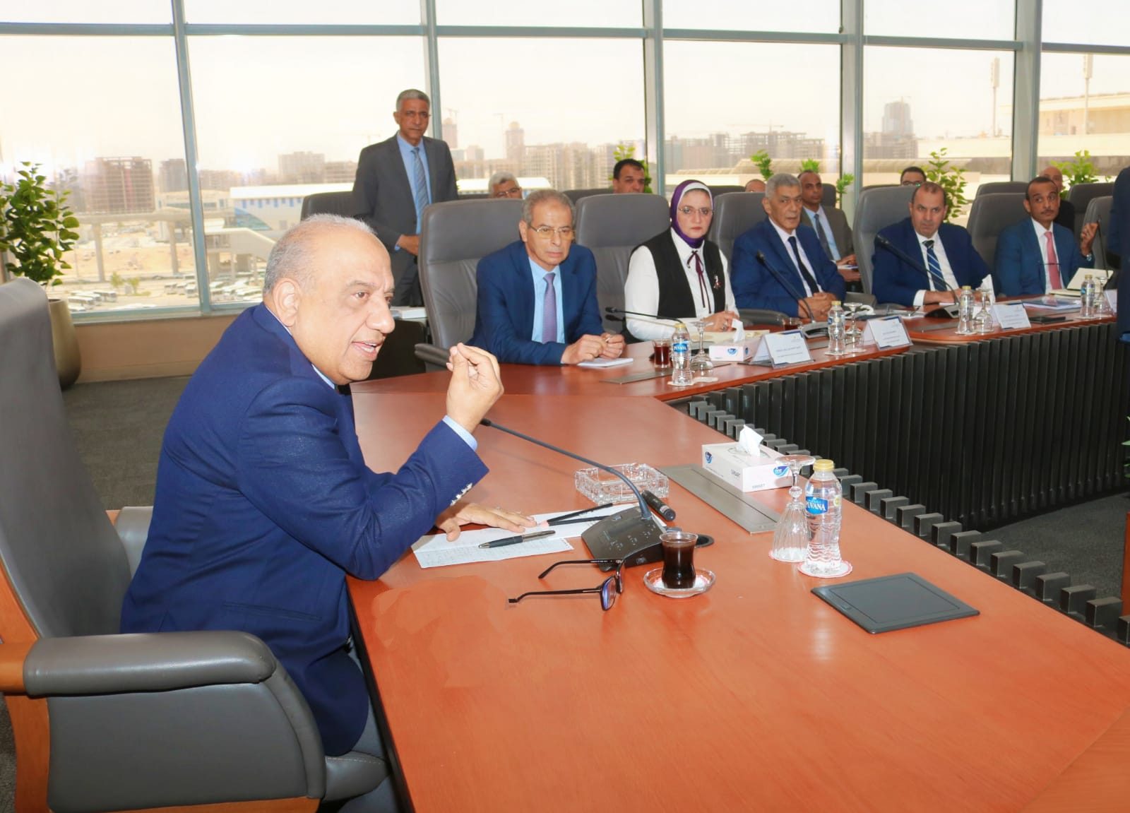 وزير الكهرباء