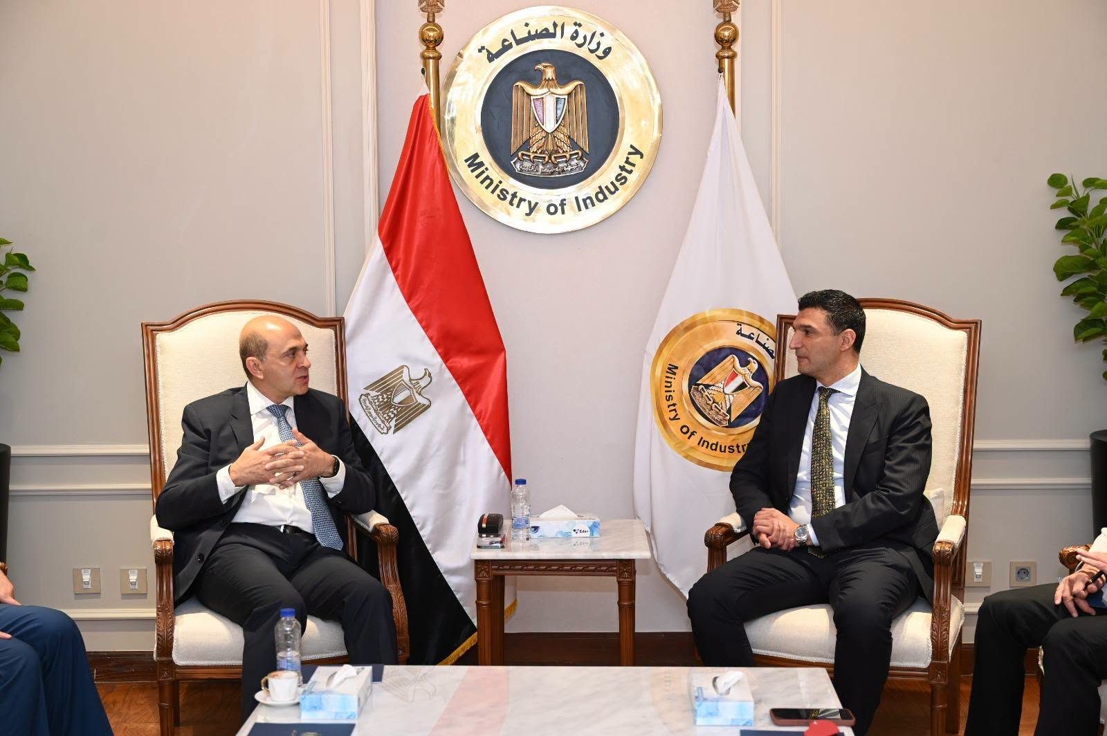 وزير الصناعة: فتح أسواق جديدة أمام المنتجات المصرية بالتعاون مع فرنسا