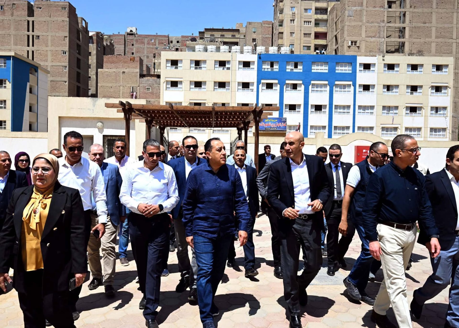رئيس الوزراء يفتتح عدد من المشروعات الخدمية والتنموية بمحافظة الجيزة