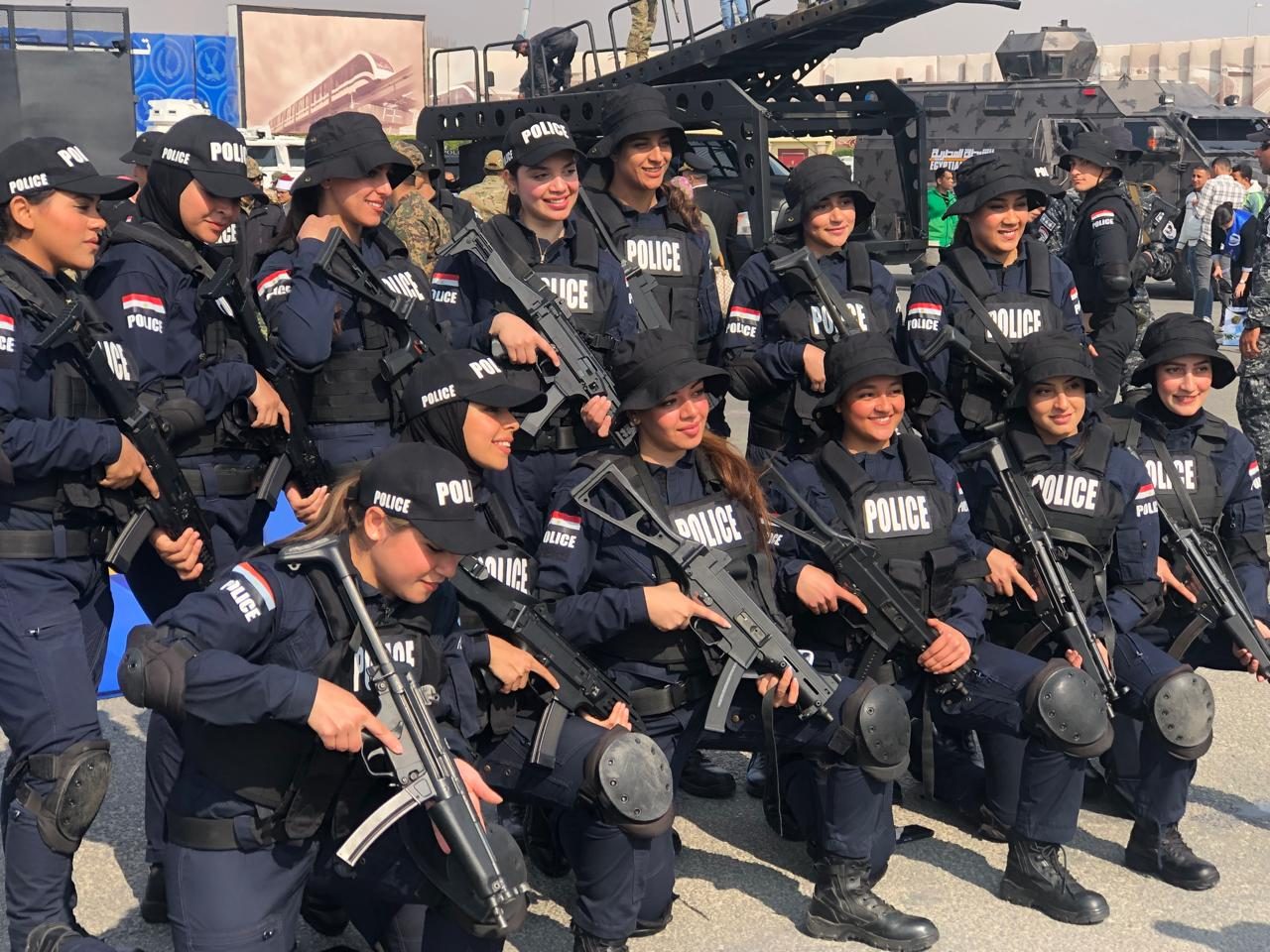 الشرطة النسائية