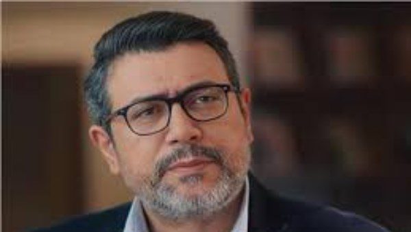 الفنان أحمد وفيق