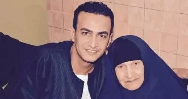 وفاة والدة سمسم شهاب