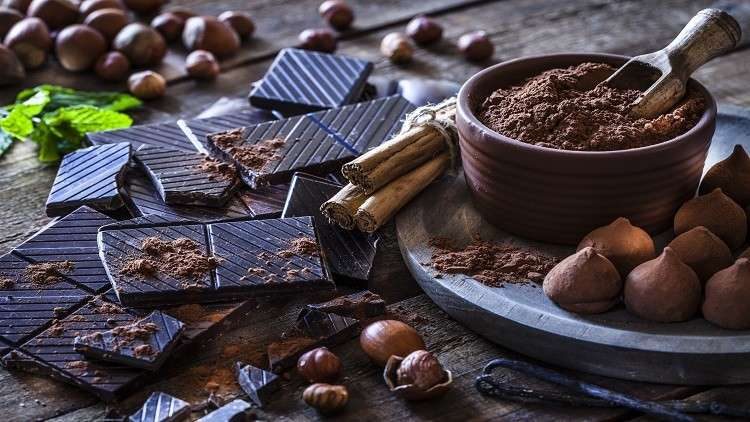 الشيكولاتة الداكنة