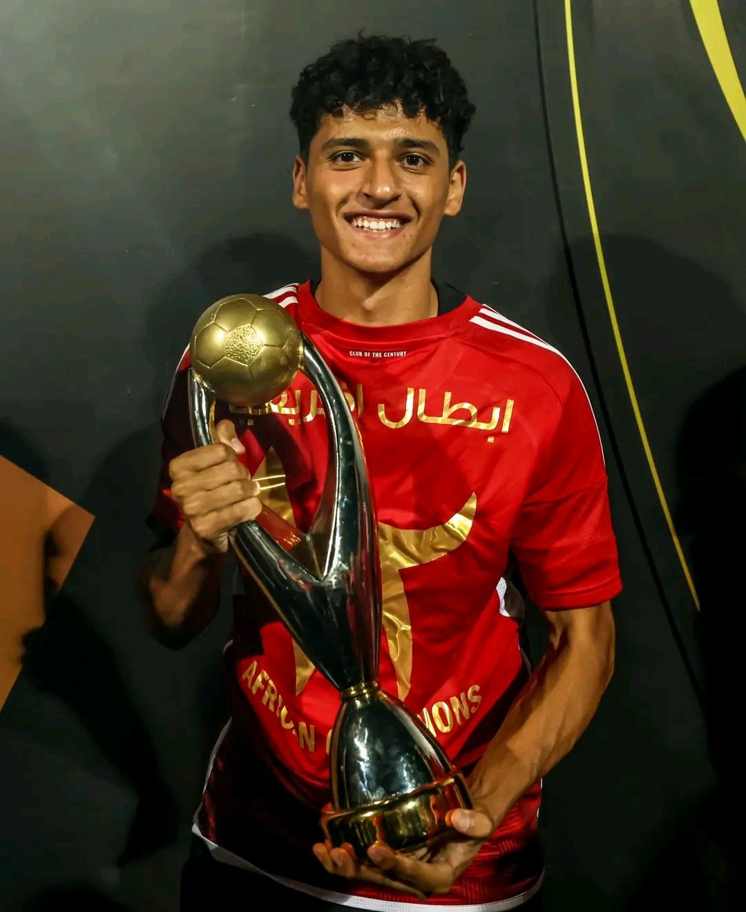 الأهلي يؤجل حسم مصير محمد عبد الله.. وإسبانيا الأقرب لمعسكر الصيف بموافقة عموتة