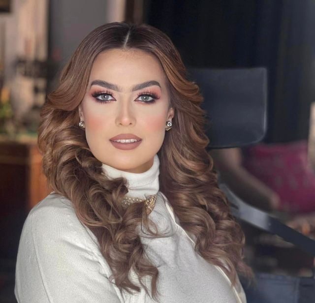 سيمون