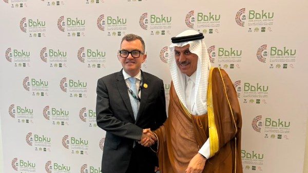 الدكتور أحمد رستم والدكتور محمد بن سليمان الجاسر