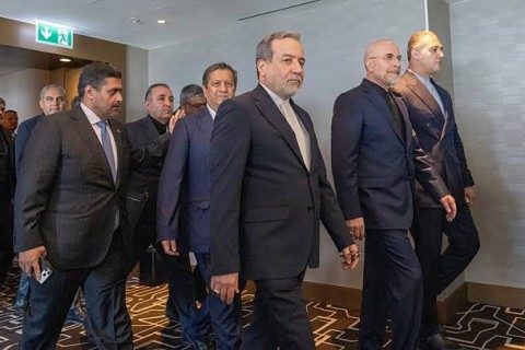 الوفد الايراني يغادر سويسرا