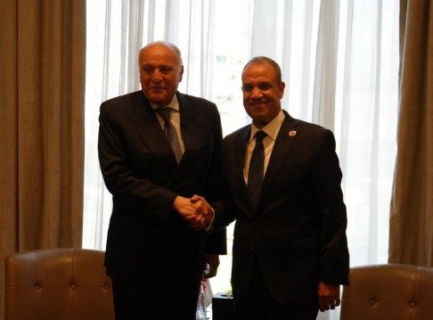 د. بدر عبد العاطي ونظيره الجزائري
