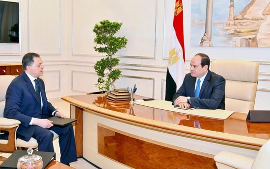 الرئيس السيسي- اللواء محمود توفيق