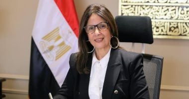 وزيرة الثقافة