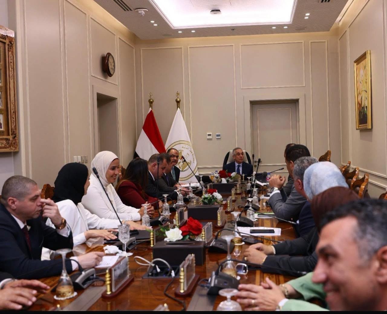 ماذا دار بين وزير العدل وأعضاء مجلسي النواب والشيوخ؟ .. تفاصيل