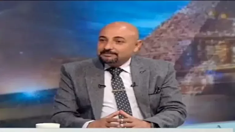 الدكتور محمد العزبي