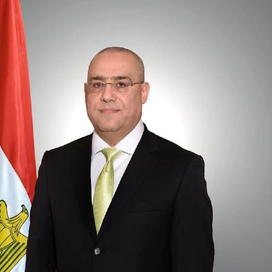 عاصم الجزار وزير الإسكان السابق