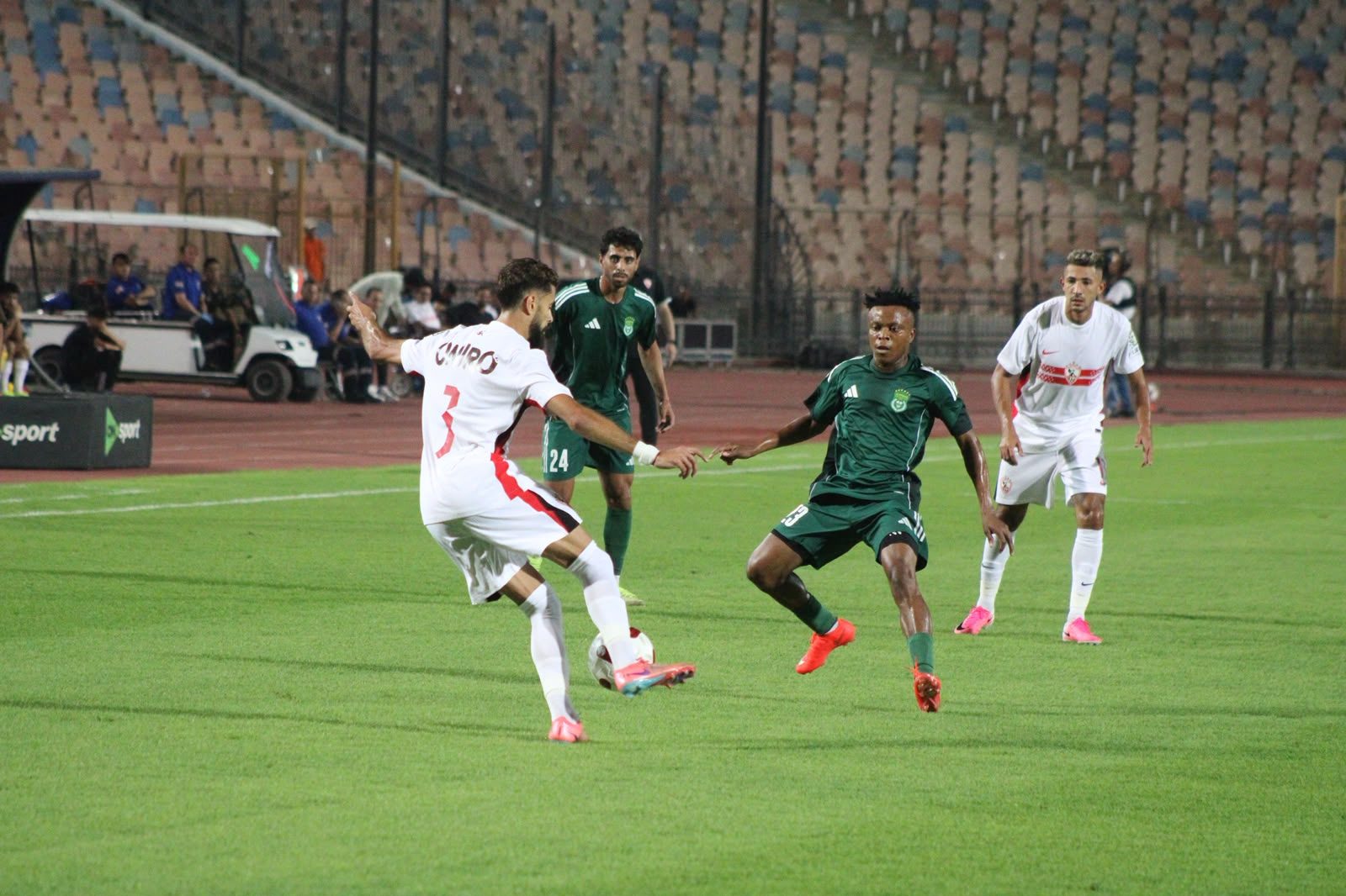 معتمد جمال يطالب لاعبي الزمالك بقفل  صفحة الاتحاد والتركيز على البنك الأهلي
