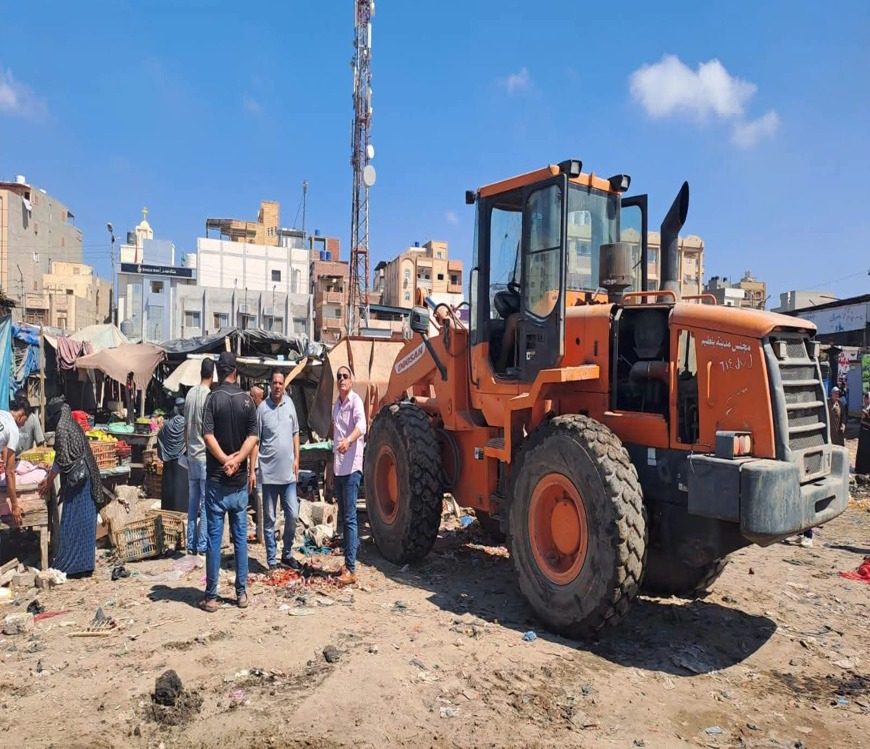 تنفيذ 9704 حملة لرفع الاشغالات والمخلفات وتحرير 8863 محضر اشغال بالمحافظات المختلفة
