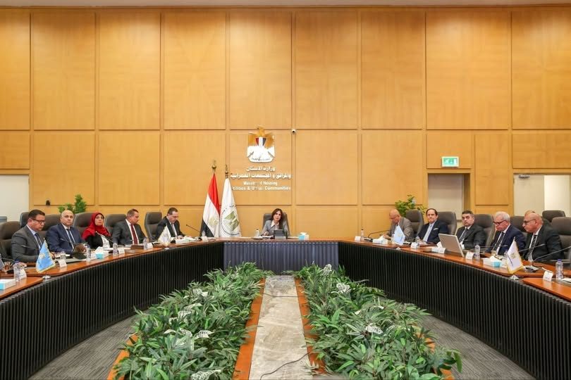 خلال الاجتماع