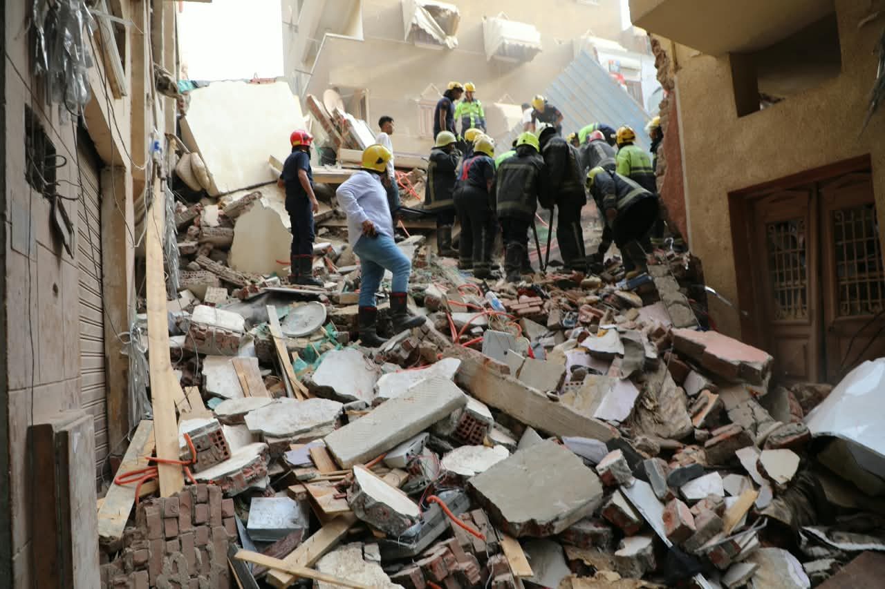 شكيل لجنة هندسية لبيان مدى تأثر المباني المجاورة للعقار المنهار بحدائق القبة