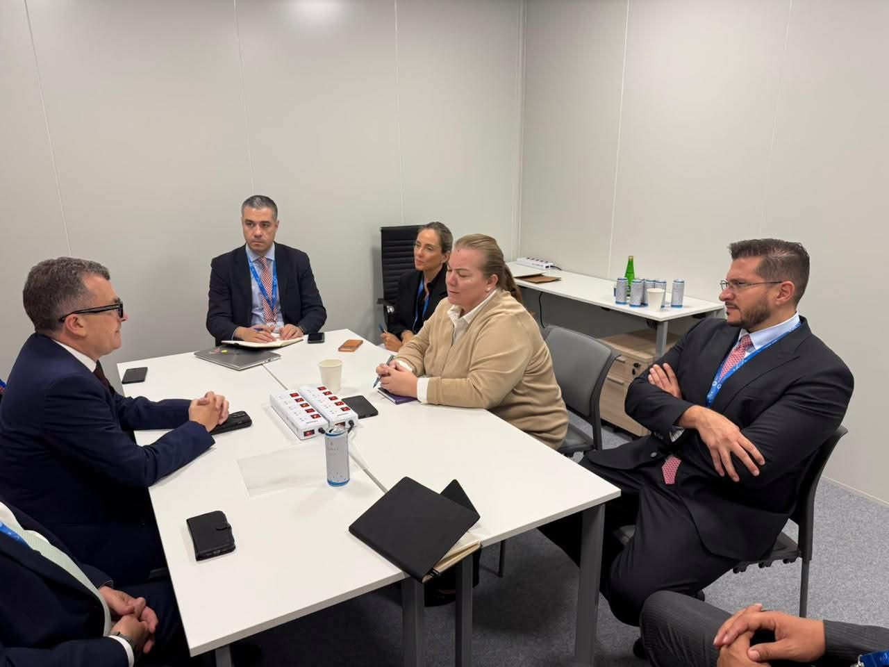 وزير التخطيط والتنمية الاقتصادية يبحث مع وزيرة التخطيط والتعاون الدولي الأردنية آفاق التعاون المشترك