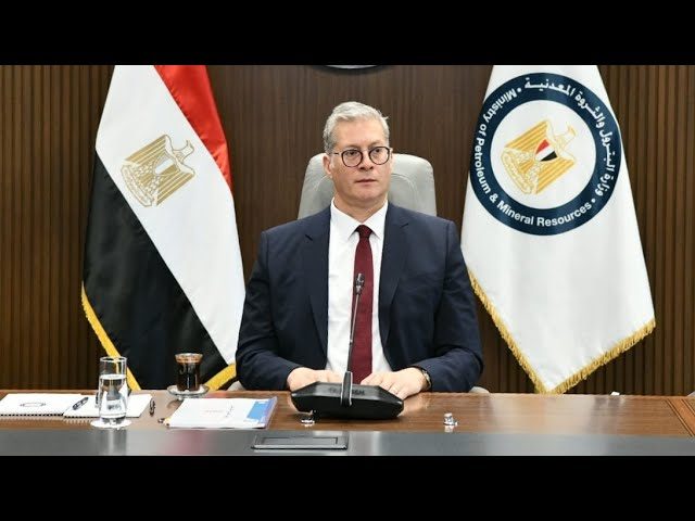 وزير البترول