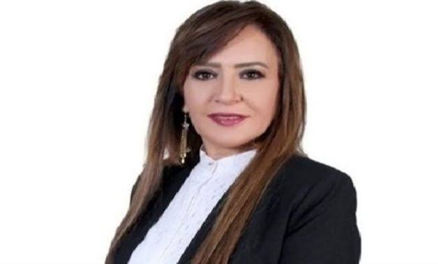 جيهان البيومي تدافع عن تطوير المناهج.. وتؤكد: الخبراء وحدهم من يحددون محتوى التعليم
